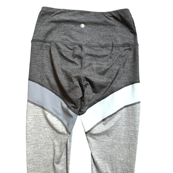 Yogalicious Capri Workout Leggings Sz Small Grey Blue and White w/ Waist Pocket - Picture 3 of 6